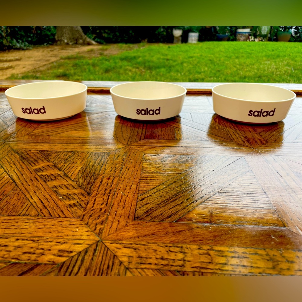 VTG Set of LIGHT Sand White Salad Bowls